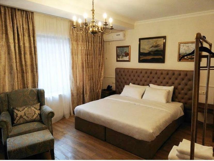 Omart Hotel - Gallery Tbilisi Værelse billede